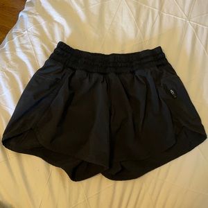 Black lululemon running shorts